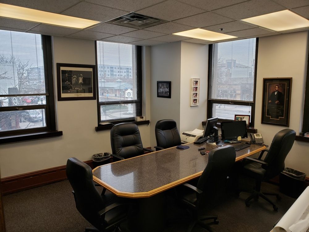 The Catalano & Associates Building: 105 S York St, Elmhurst, IL 60126
